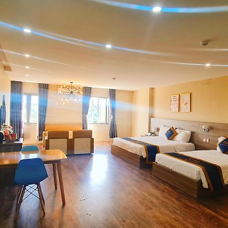 La Mia Lakeview Hotel Pleiku Exterior photo