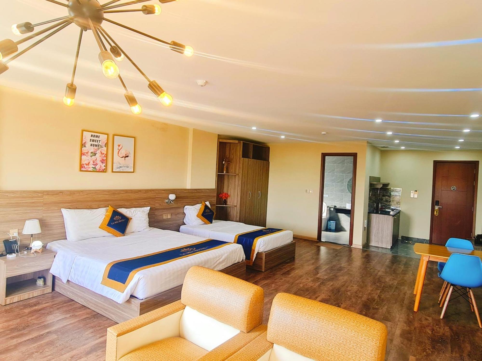 La Mia Lakeview Hotel Pleiku Exterior photo